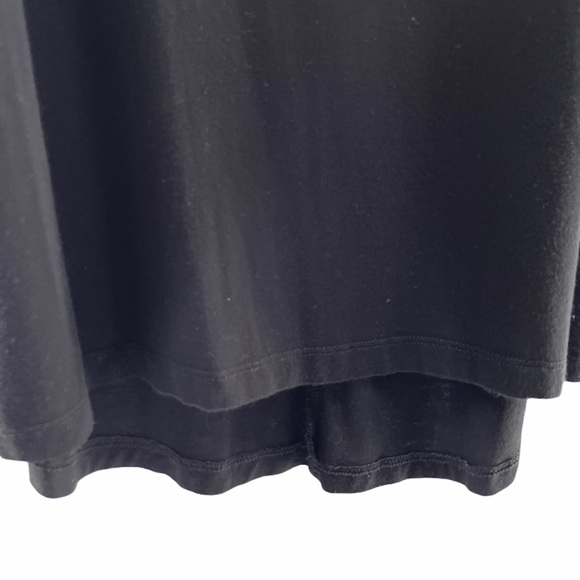 Cable and Gauge Cold Shoulder Top Black and White - Picture 10 of 11
